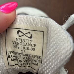 NFINITY Vengeance Cheer Shoes size Y3